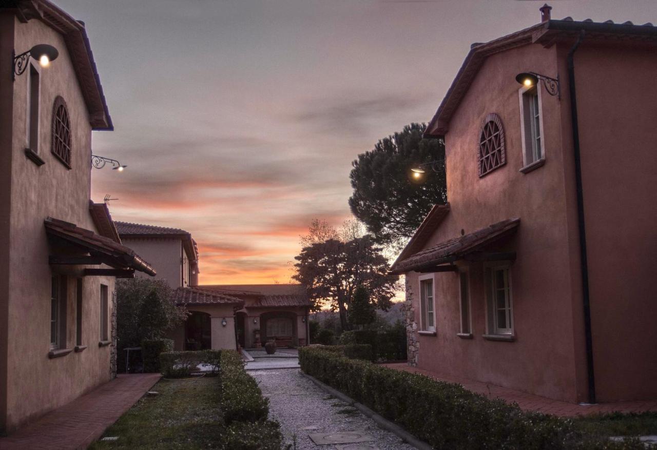 Apartments In Residence With Swimming Pool In Monteverdi Marittimo Exterior photo